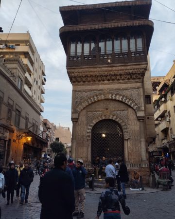 Cultural Immersion & Local Experiences